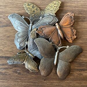 K & T 1980’s Five Stacked Butterflies mixed Metals Brooch Pin